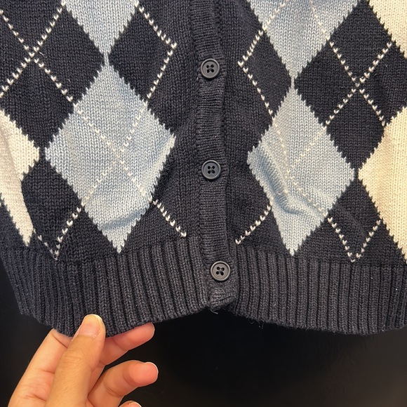 Brandy Melville Elizabeth Argyle Cardigan - Picture 3 of 4